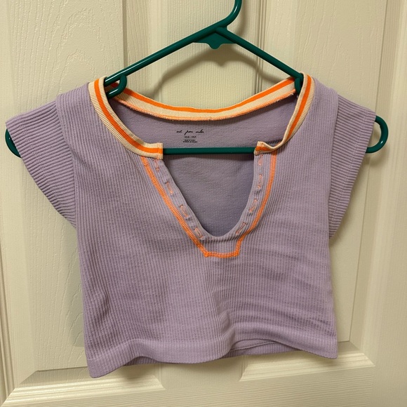 UO out from under seamless top - Picture 4 of 5